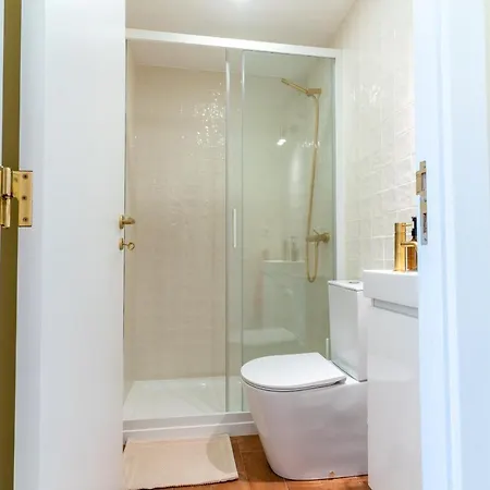 Guest house Casasupertubos - *