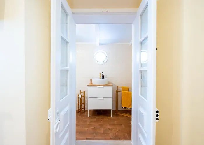 Casa de hóspedes Casasupertubos - Óbidos